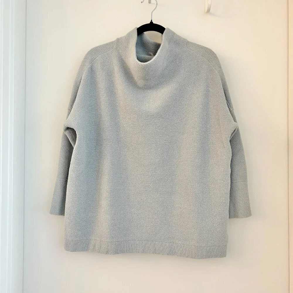 Free People Slouchy Ottoman Tunic Sweater in Powder Blue Size XS